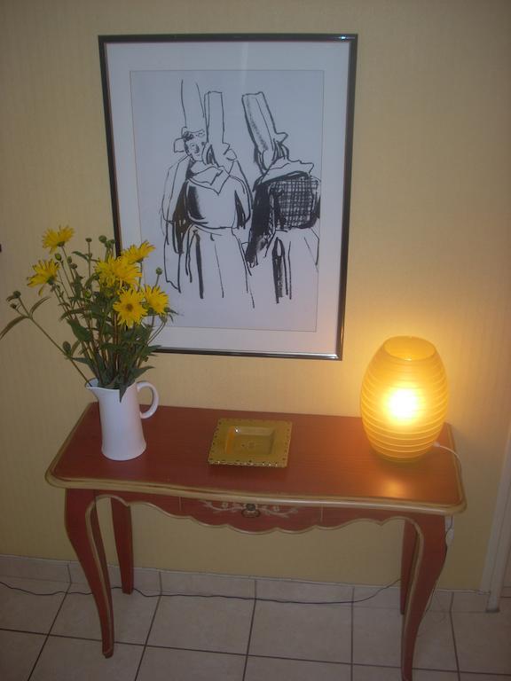 Chambres D'Hotes Kergollay Lanhouarneau Rum bild