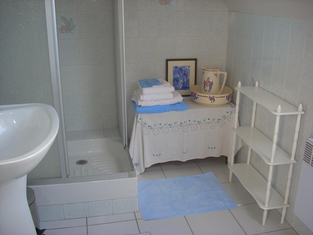 Chambres D'Hotes Kergollay Lanhouarneau Rum bild